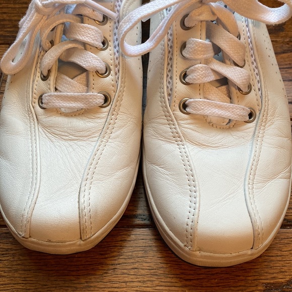 White Keds - Picture 2 of 5